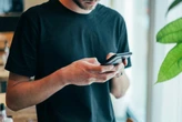 "Tengo algo que decirte, agrégame a WhatsApp": así funciona la nueva estafa telefónica que intenta robar nuestra información 