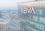 BBVA no verificó la identidad de una clienta y le dio todo su dinero a un desconocido. Le cayó una multa de 70.000 euros