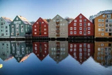 Noruega quiere reducir impuestos, en secreto, a 100.000 profesionales Gen Z y millennials. El plan es parte de un gran experimento 