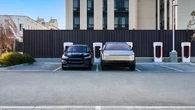 México quiere que la mitad de sus autos nuevos sean eléctricos, pero enfrenta un problema: dónde cargarlos