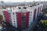 
En México comprar casas es un lujo: para aspirar a una vivienda promedio tendrías que ganar más de 64,000 pesos al mes, según un análisis 