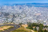 En muchas startups de Silicon Valley ya trabajan seis y siete días a la semana. Justo cuando China deja el 996, EEUU va hacia ello 