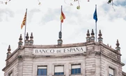 El Banco de España alerta de dos problemas en el mercado laboral: las empresas no encuentran mano de obra y hay récord de bajas 