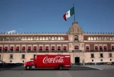El Mundial parecía una apuesta segura para FEMSA y Coca-Cola en México, pero sus acciones cuentan otra historia 