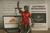 Lo último de LaLiga: amenazar a los usuarios de Cloudflare para que sean ellos quienes denuncien a Cloudflare. No tiene ni pies ni cabeza 