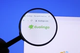 “Fue un malentendido”: el CEO de Duolingo aclara que priorizar la IA no significa despedir empleados 