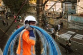 Retiraron casi 2,000 kilómetros de cables que no servían en CDMX, pero el problema está lejos de terminar 