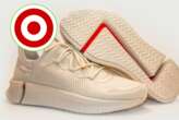 Unos tenis que crecen junto con tus pies, el nuevo diseño inteligente de tiendas Target en Estados Unidos 