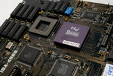 El procesador 486, venerado desde 1989, fue retirado por Linux: todo por "ya no tener sentido" 
