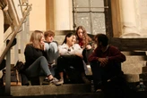 La Gen Z española es más "sisi" que "nini": muchos estudian y trabajan. Al nivel de los jóvenes de los 90 que solo trabajaban 