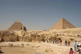 Las pirámides de Egipto no solo impresionan, también pueden traumar: esto está pasando con algunos visitantes 