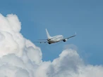 Mientras los aranceles sacuden la industria tecnológica; Apple y Dell tuvieron una idea: volar aviones con miles de dispositivos 