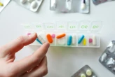 Alguien analizó los multivitamínicos y su uso en adultos sanos: no hay relación con una mayor esperanza de vida 