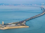 China construyó un monstruo que también es macropuente, túnel y museo: una superestructura por la que pasan al día casi 90,000 autos