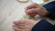 Зеленська засвітила на публіці свіжий манікюр з улюбленим дизайном. Фото великим планом