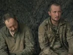 "Сказали: ви в оточенні, здавайтеся. Х..лі робити?". Полонені окупанти розповіли про службу. Відео