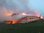 РФ розбомбила в Сумській області хлібовозку і ферму. Загинули сотні тварин. Фото