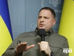 Єрмак у перші години вторгнення нецензурно облаяв клерка Путіна. FT дізналася, що той хотів від глави ОП