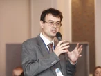 Українцям, які передають свої банківські картки іншим особам, можуть обмежити фіноперації – Гетманцев