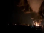 Смоленськ та Москву атакують безпілотники. Місцеві кажуть, що прилетіло по "Лукойлу". Відео