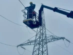 За три доби ДТЕК повернув світло 15 тисячам родин після обстрілів