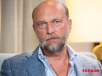 Пугачов: Путін слабий стосовно молоденьких дівчаток. Були спеціально навчені люди, які, як на конвеєрі, їх підганяли G
