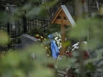 У РФ стають популярними картонні труни, вони розкладаються за кілька місяців