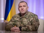 ""Історичність моменту зашкалює". СБУ показало фото Малюка під час вражаючої операції зі знищення військової авіації РФ G