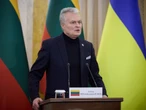 "Литва завжди буде поруч". Президент країни Науседа українською привітав Україну із Днем Незалежності