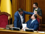 Гончаренко заявив, що голосуватиме проти продовження воєнного стану. Арахамія назвав його космонавтом