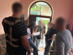 У Львові батько змусив доньку з інвалідністю укласти фіктивний шлюб з військовозобов’язаним – поліція