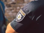 Тягнули за волосся й ударяли ногами по обличчю. У Львові підлітки побили 18-річну дівчину й зняли це на відео