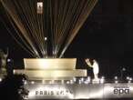 Лазерне шоу на Ейфелевій вежі, парад човнів на Сені і Олімпійський вогонь у повітряній кулі. В Парижі відкрились Олімпійські ігри. Фоторепортаж