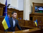 Нардеп Костюк заявив про вихід зі "Слуги народу". До цього він голосував за законопроєкт №12414