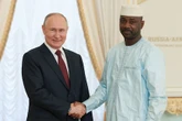 Mali-Russie : Assimi Goïta reçu par Vladimir Poutine pour "renforcer" les liens entre les deux pays