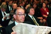 Mort d'Alan Greenspan, le maestro de l'économie digne "du bon Dieu dans un bon jour"