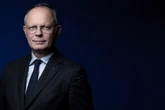 Ventes de livres : entre Michel Barnier et Edouard Philippe, les lecteurs ont fait leur choix