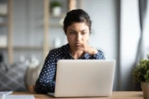 LinkedIn, algorithmes et ATS : pourquoi ceux qui cherchent un emploi ont l’impression d’être maudits