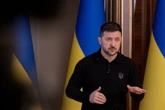 Ukraine : Kiev n’acceptera pas de retirer son armée des régions sous son contrôle, prévient Zelensky
