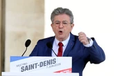 Jean-Luc Mélenchon et le Smic à 1 700 euros : "C'est un mauvais outil de lutte contre la pauvreté"