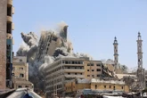"Gaza brûle" : Israël intensifie ses bombardements, la défense civile parle d’un "massacre majeur"