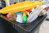 Pourquoi nos poubelles jaunes sont politiquement explosives
