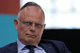 En meeting à Marseille, Edouard Philippe n'est pas là "pour défendre la pureté de la droite française"