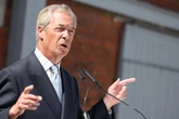 Au Royaume-Uni, le plan anti-immigration de Nigel Farage vise aussi les citoyens de l'UE