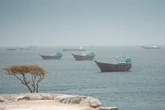 Détroit d’Ormuz : l’évacuation des navires bloqués suspendue après une attaque iranienne