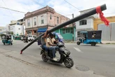La crise à Cuba vue par un ex-agent de la CIA : "La société est en train de s'effondrer totalement"