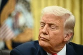 "Une équipe de clowns" : Donald Trump tancé par la presse américaine après sa volte-face