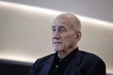 Ehud Olmert : "Benyamin Netanyahou a aussi déclaré la guerre au peuple israélien"
