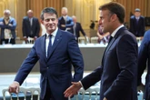Nouvelle-Calédonie: un Etat, oui, mais sans indépendance, les coulisses du pari de Macron et Valls