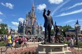 "Où est passé Davy Crockett ?" : ce que Disneyland révèle de l’Amérique